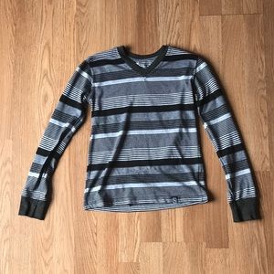 EUC Old Skool Long Sleeve Shirt V-Neck Size 6